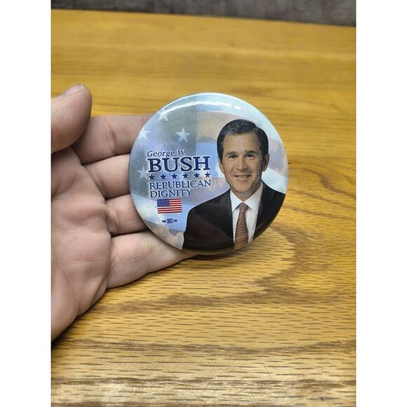 GIANT 9" 2000 GEORGE‎ W. BUSH DIGNITY PICTURE CAMPAIGN BUTTON - Picture 1 of 2